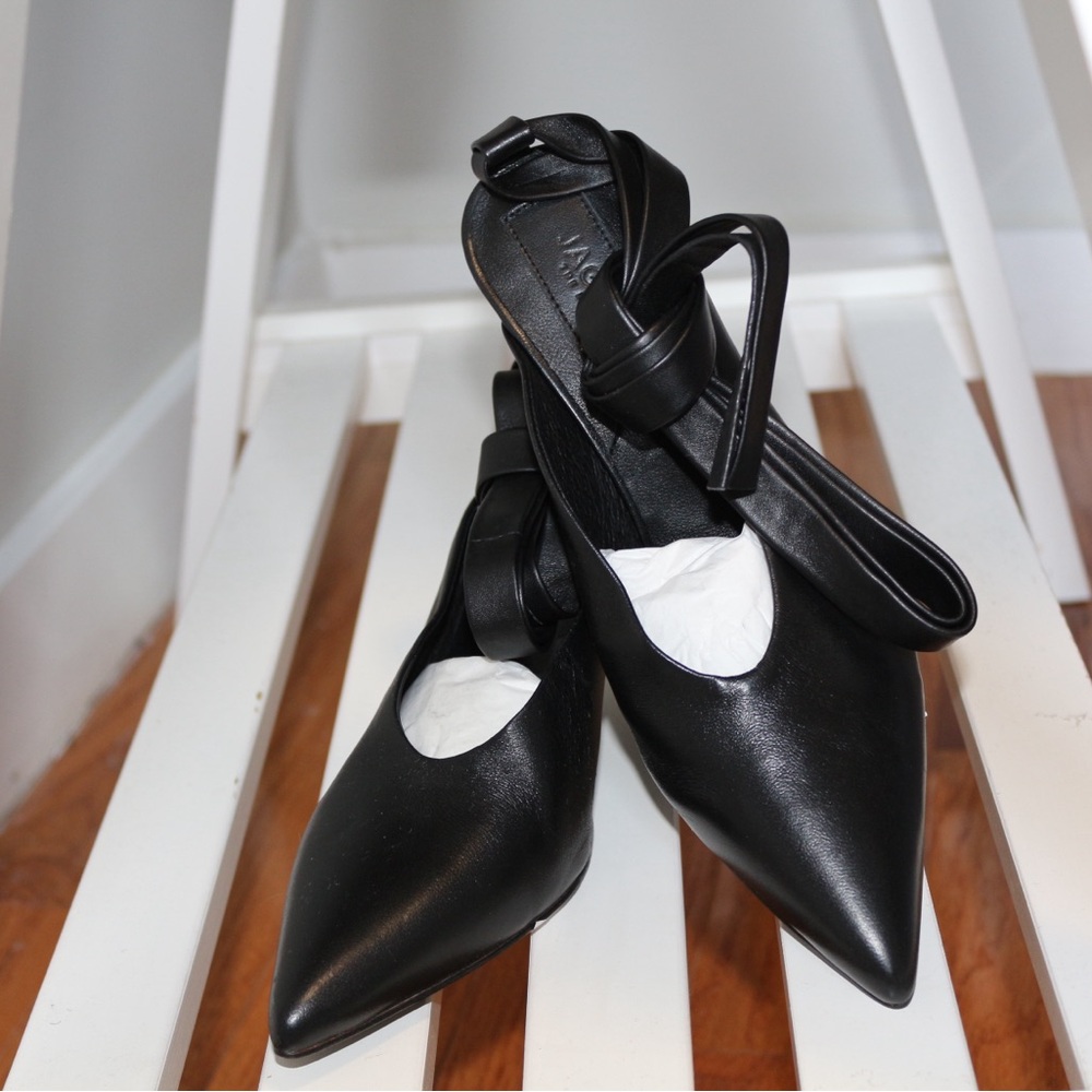 JAGGAR the Label | JAGGAR | Tie Up Black Pumps